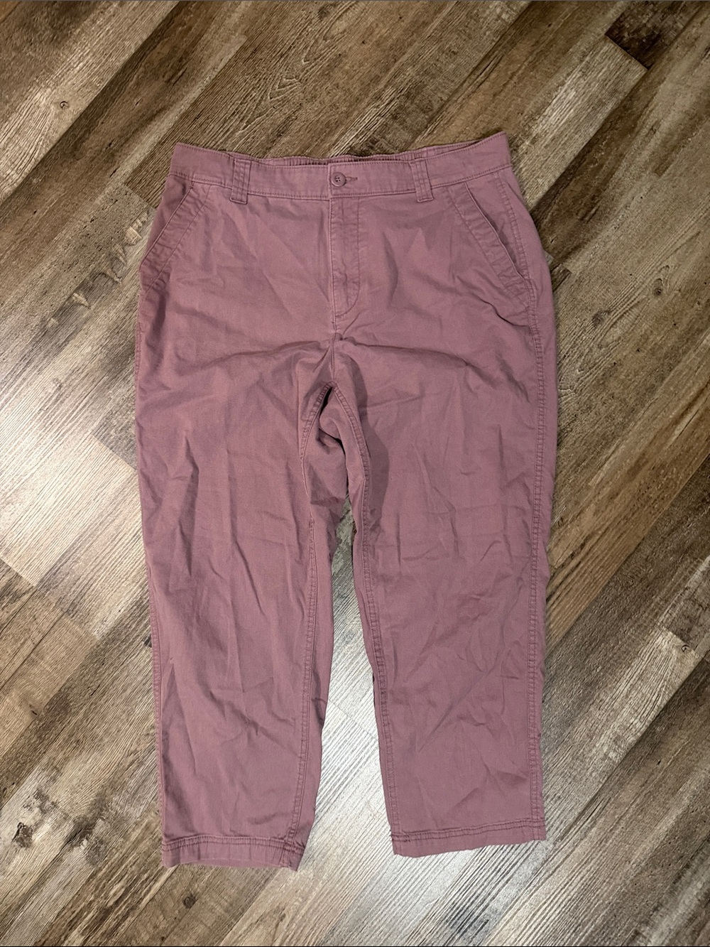 Old Navy Straight-Leg Pants in Mauve